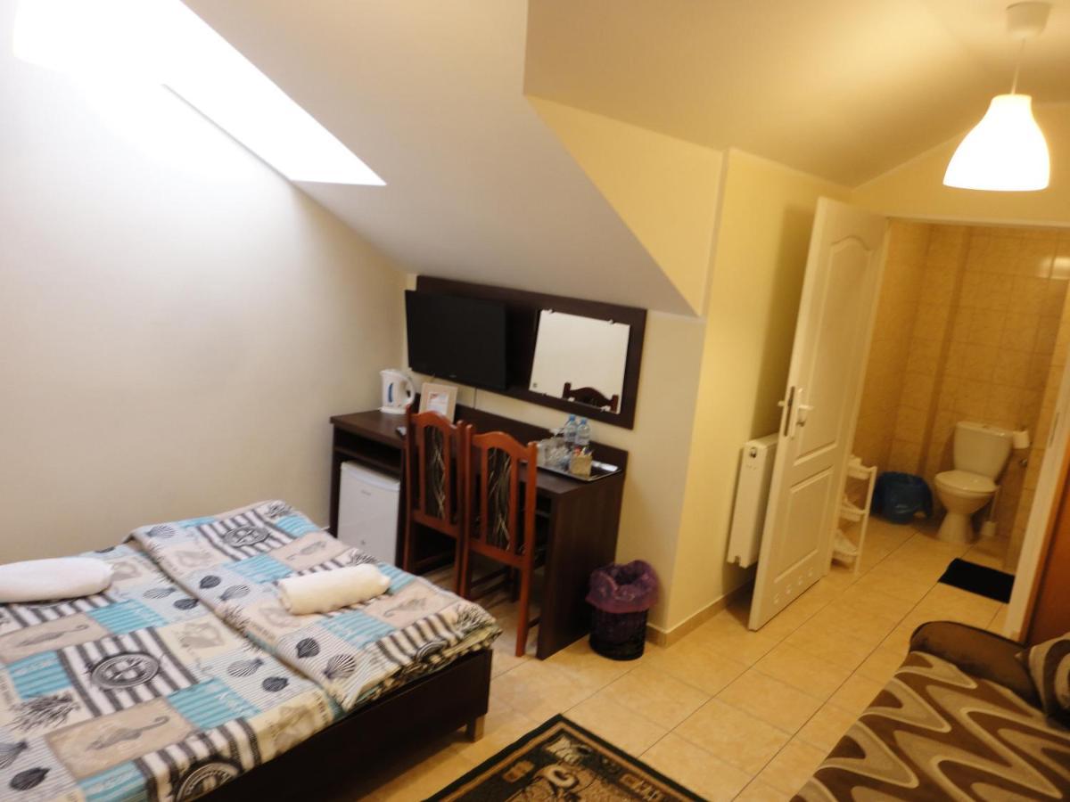 Bed and Breakfast Marmonoli Ustka Esterno foto