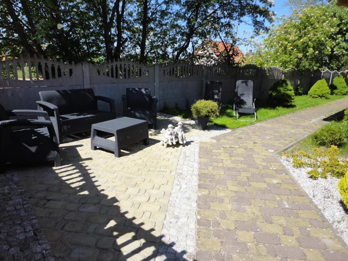 Bed and Breakfast Marmonoli Ustka Esterno foto