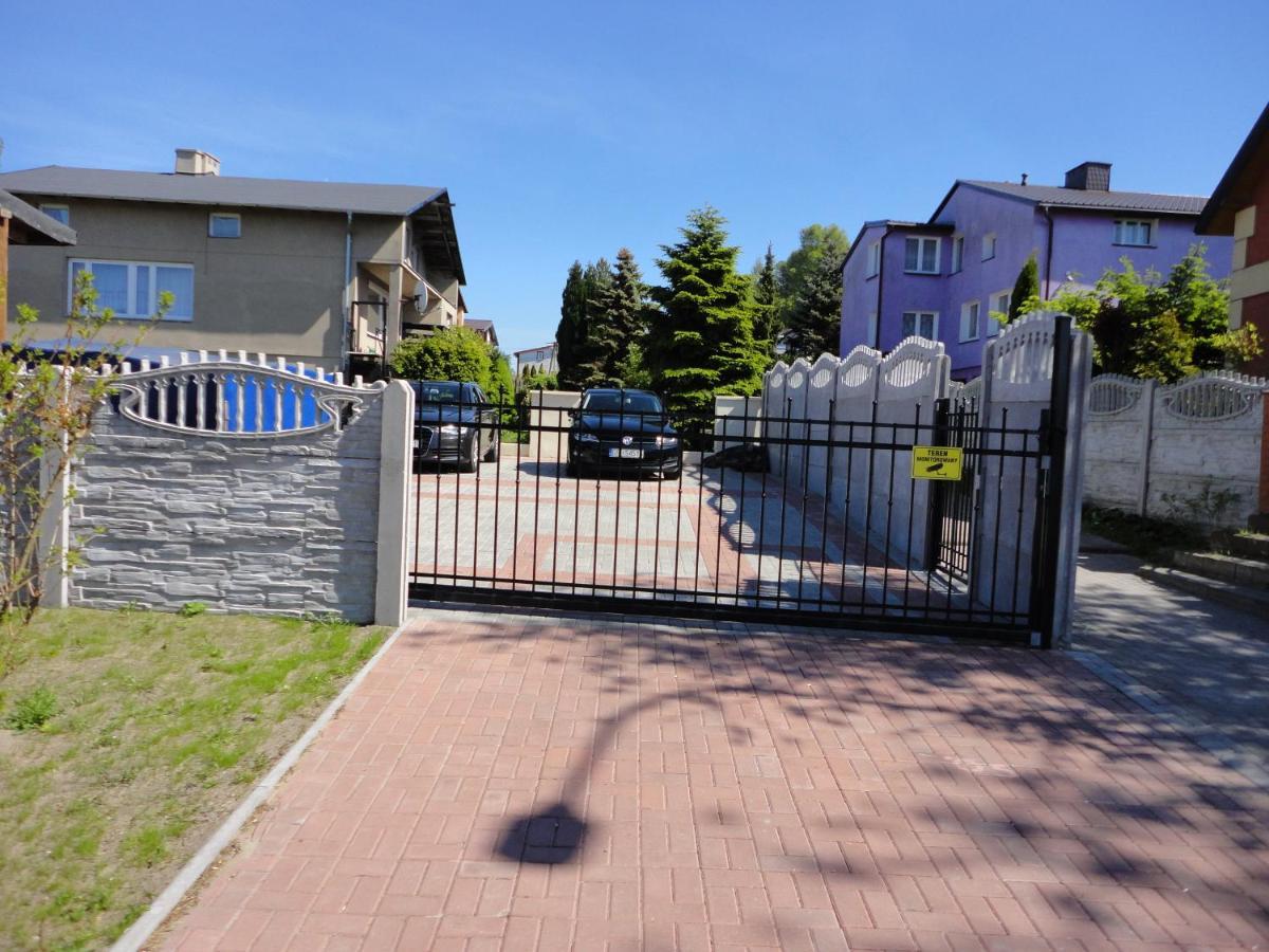 Bed and Breakfast Marmonoli Ustka Esterno foto