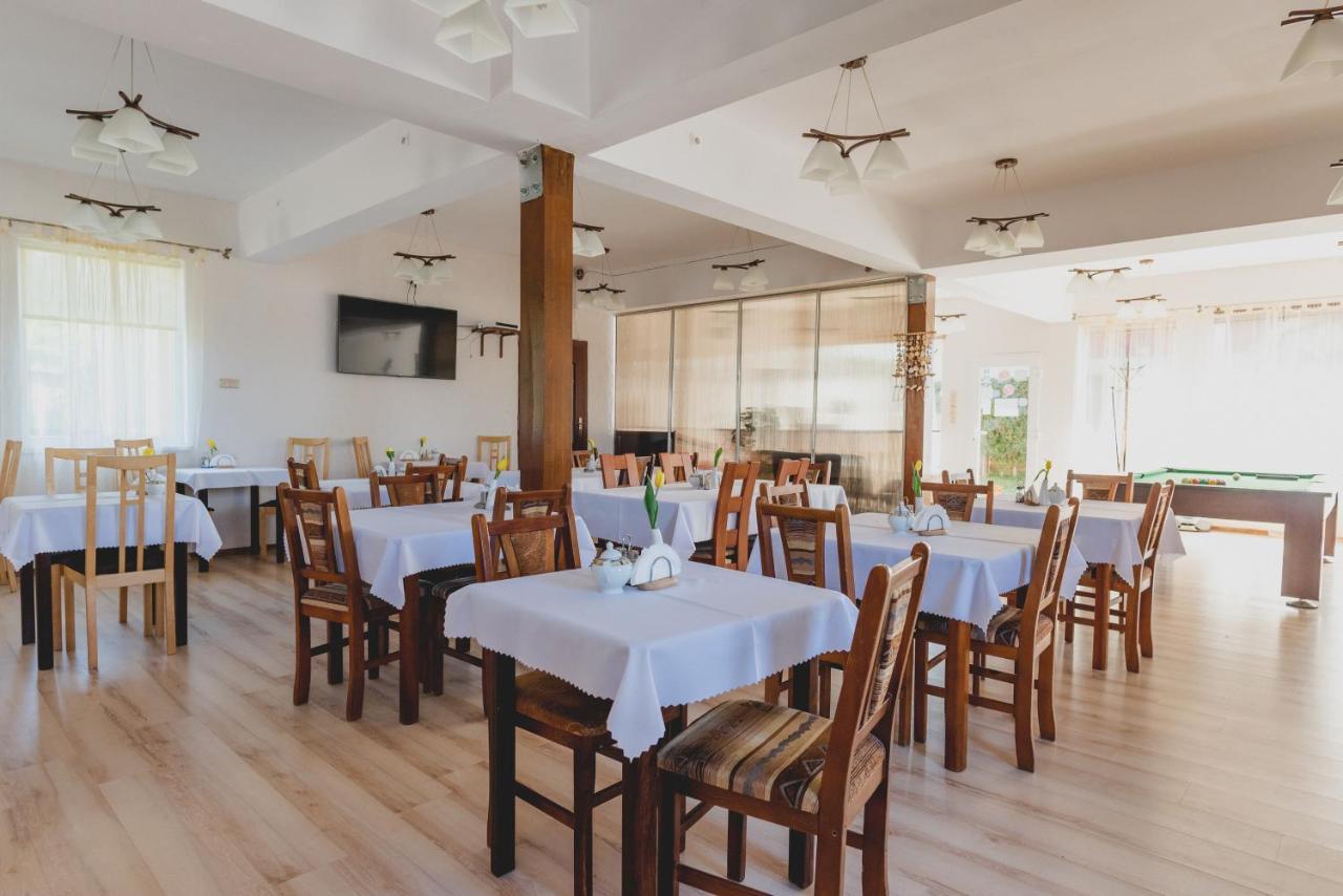 Bed and Breakfast Marmonoli Ustka Esterno foto