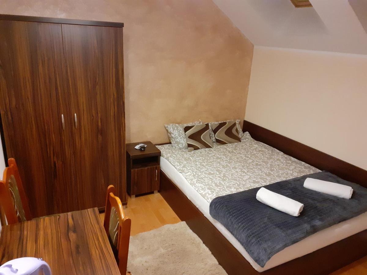 Bed and Breakfast Marmonoli Ustka Esterno foto