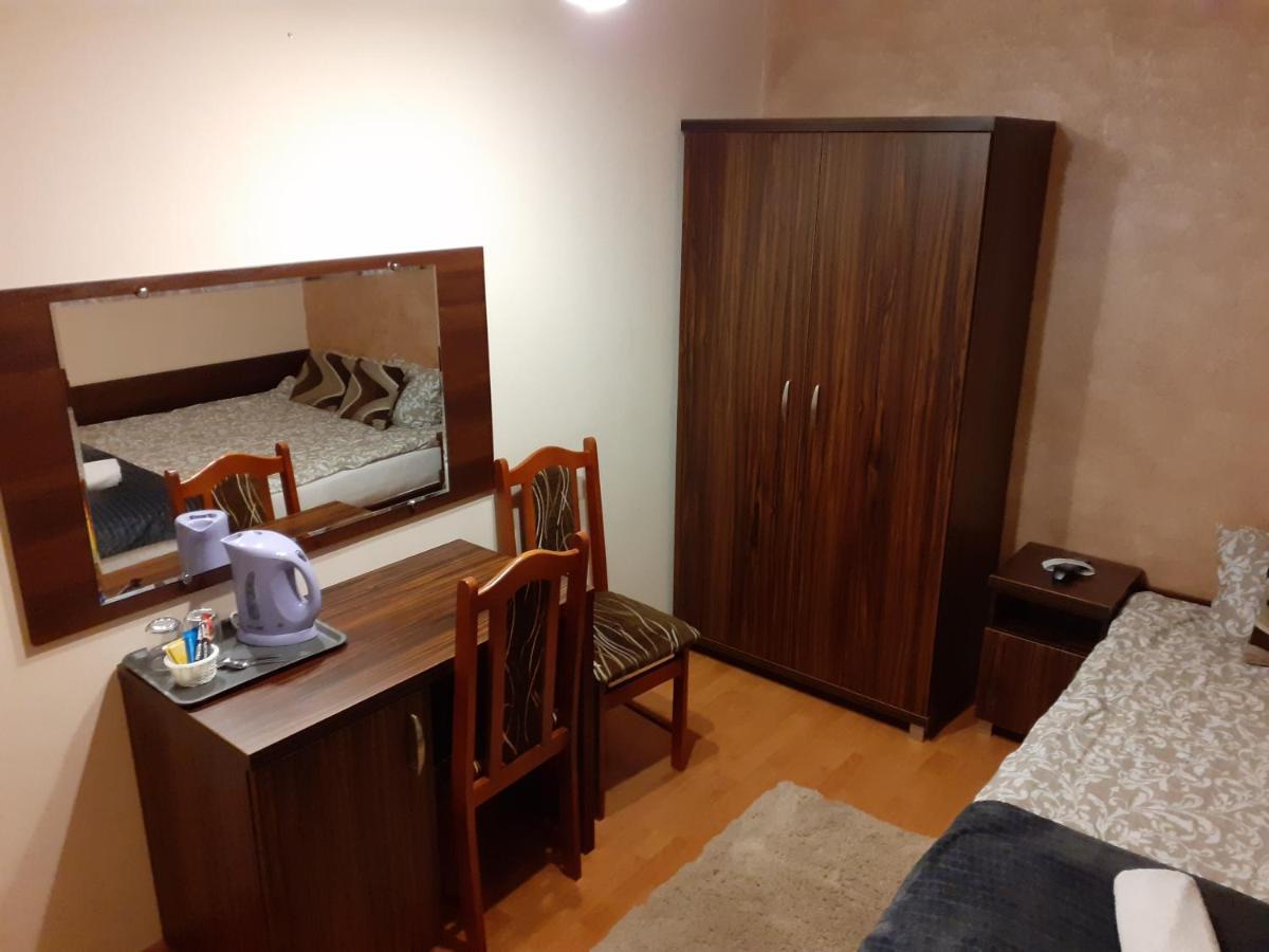 Bed and Breakfast Marmonoli Ustka Esterno foto