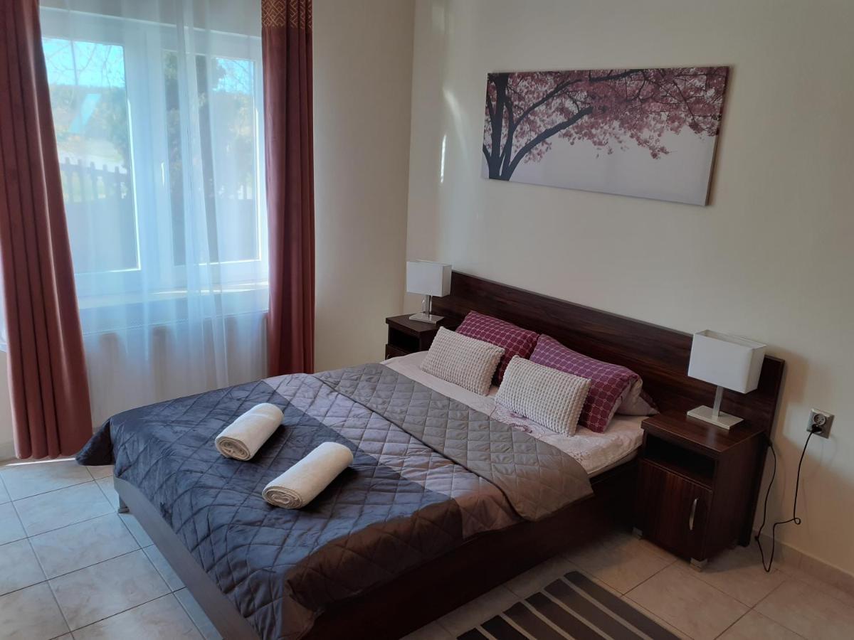 Bed and Breakfast Marmonoli Ustka Esterno foto