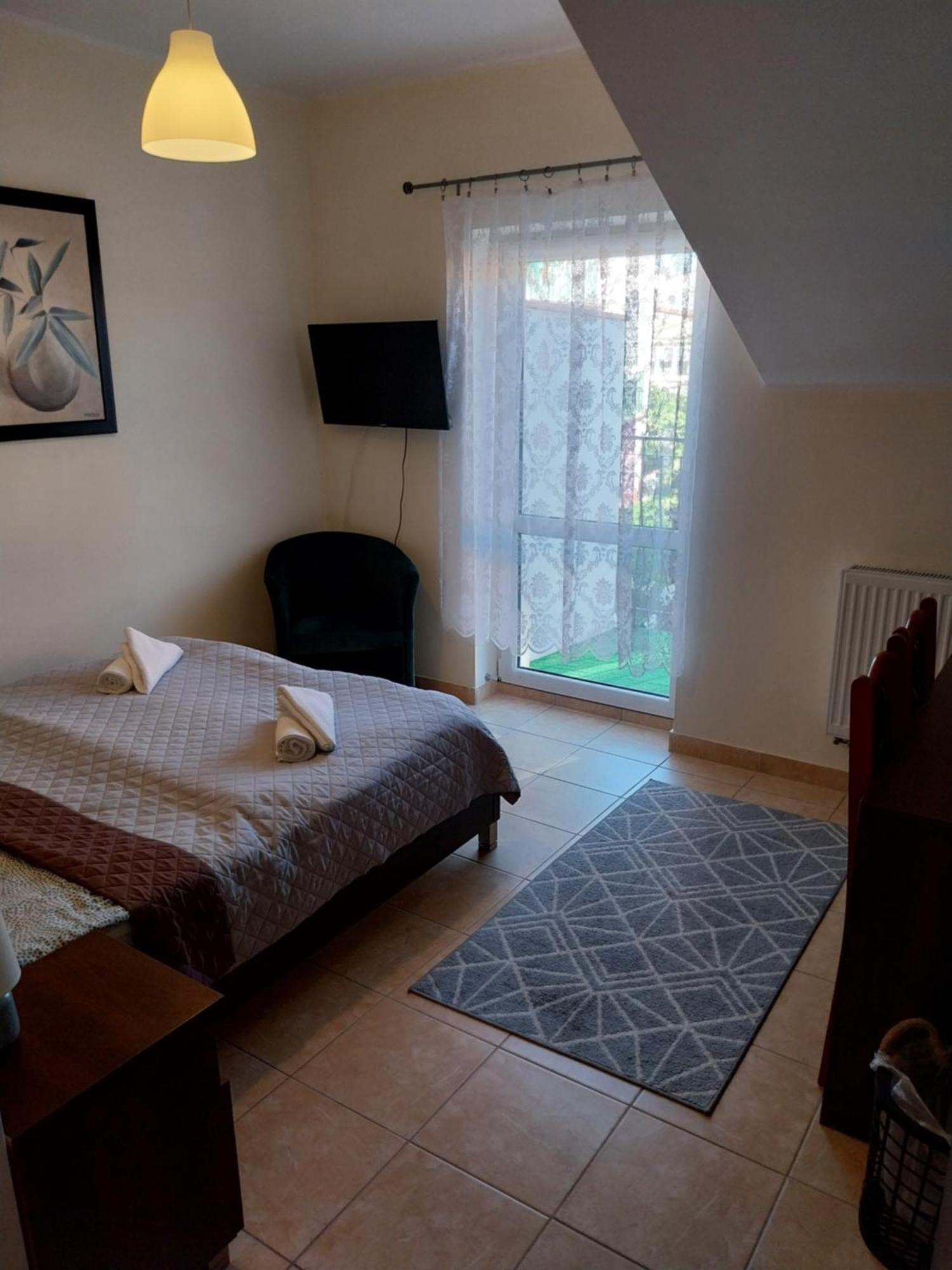 Bed and Breakfast Marmonoli Ustka Esterno foto