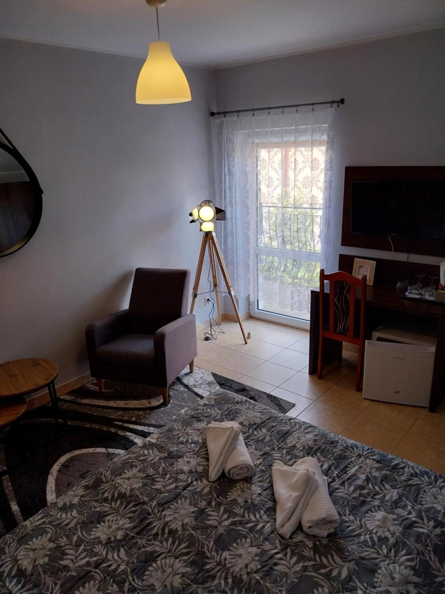 Bed and Breakfast Marmonoli Ustka Esterno foto