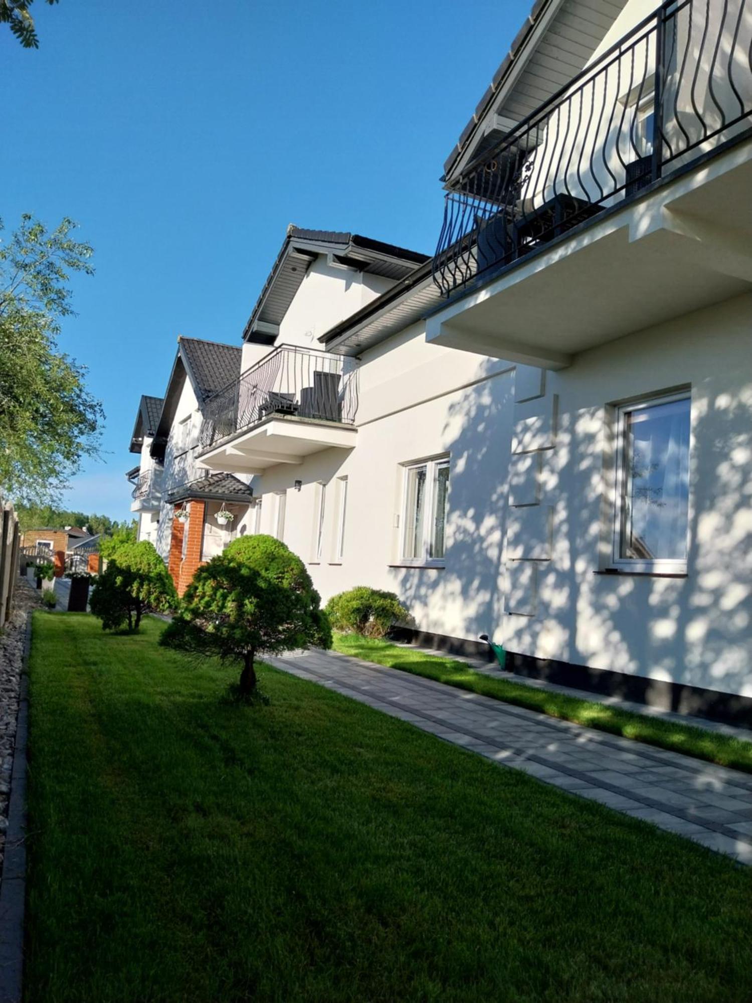 Bed and Breakfast Marmonoli Ustka Esterno foto