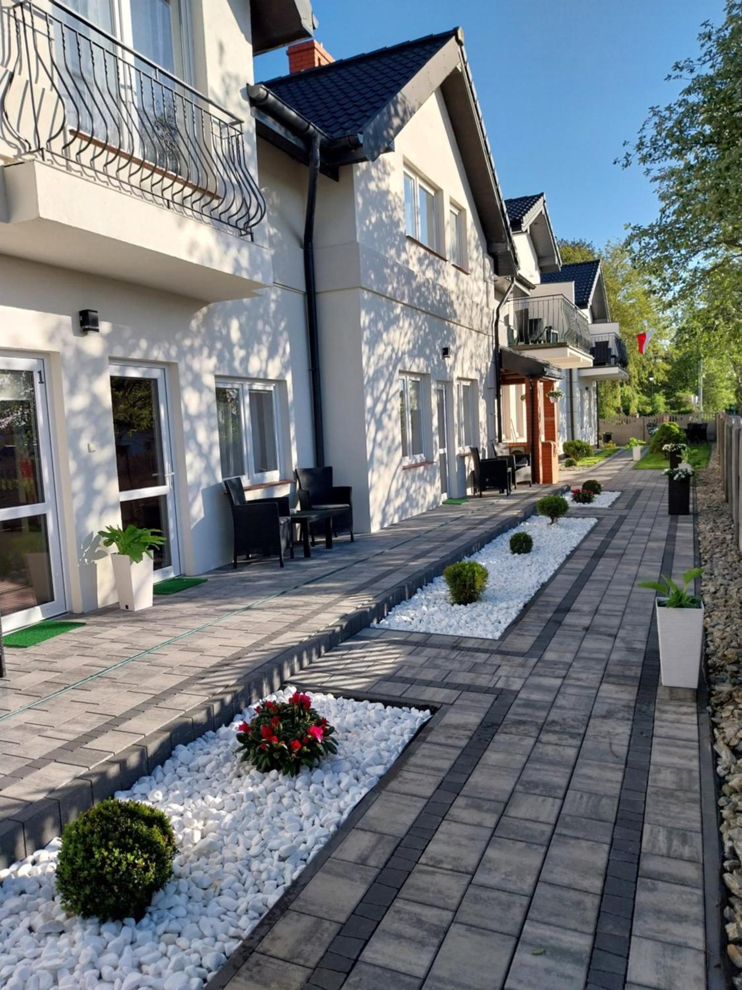 Bed and Breakfast Marmonoli Ustka Esterno foto